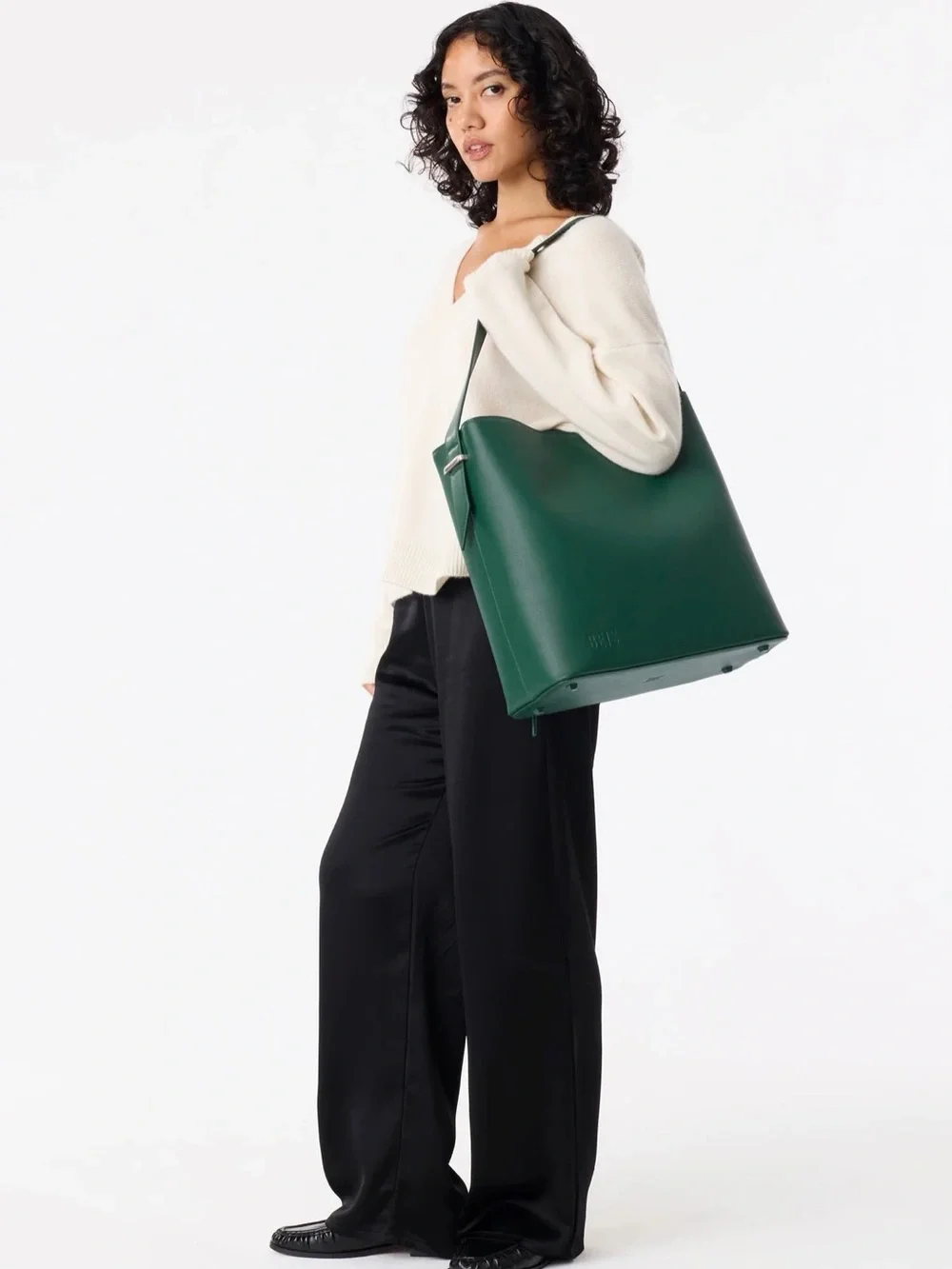 BÈIS x Wicked Tote in Wicked Green - Picture 3 of 13